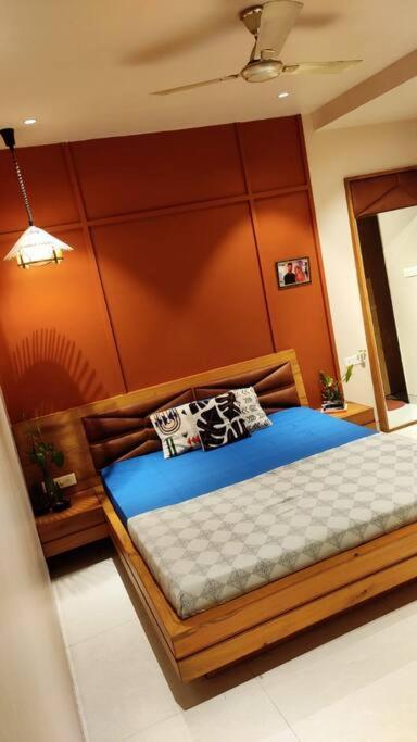 Entire Craftsman House With 2 Bedrooms Kitchen And More Rāipur Esterno foto